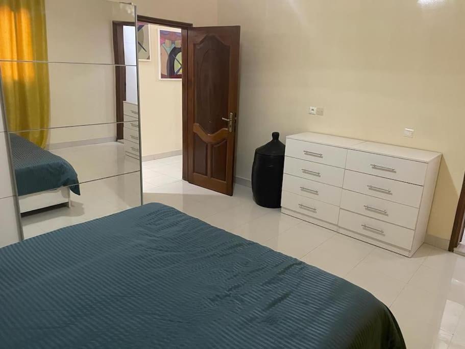 Appartement A Residence Mamouja Дакар Екстериор снимка
